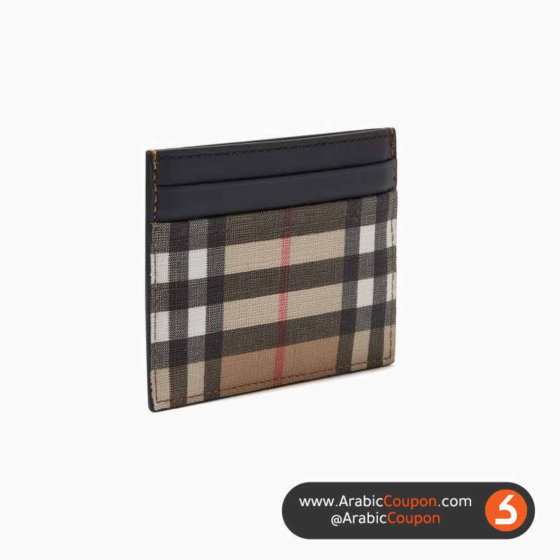 Burberry card holder for Autumn / Winter 2020 - 