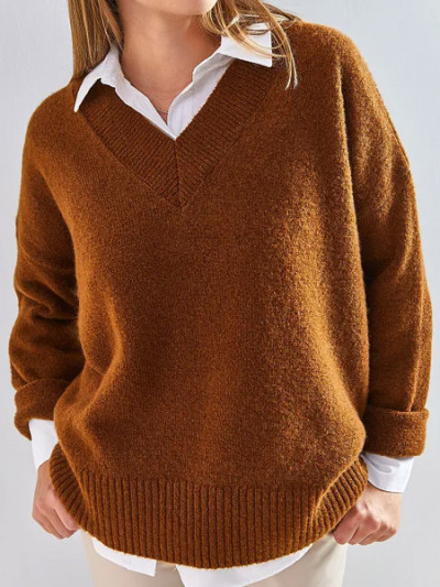 Save 55% on Bianco Luccie V-Neck Knit Sweater with Trendyol Deals